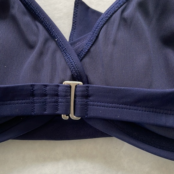 ATHLETA Halter Bikini Top Navy Large swim top - Picture 4 of 7